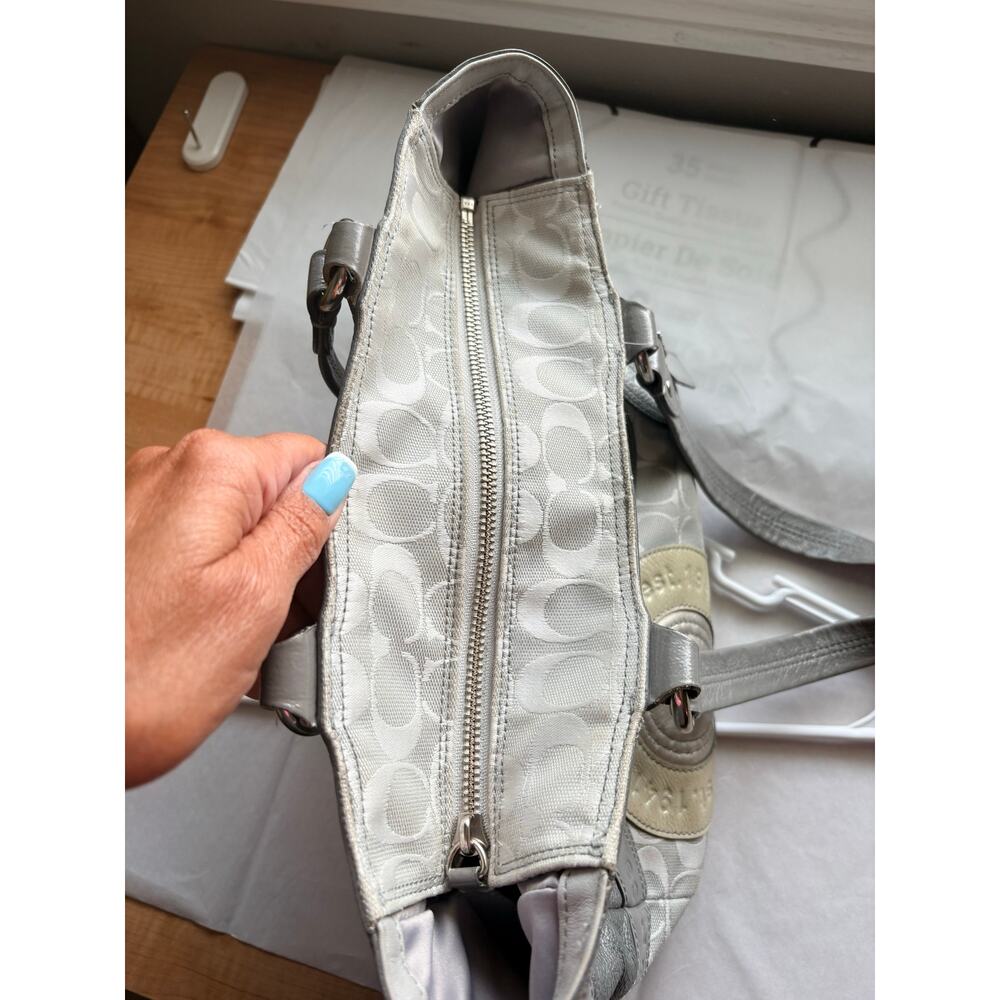 Y2k Coach Madison Mia Circle Patchwork Tote Shoulder Bag Silver Gray Vintage - Picture 8 of 9